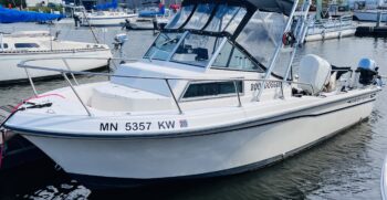 GRADY-WHITE 204-C OVERNIGHTER OUTSIDE THREE