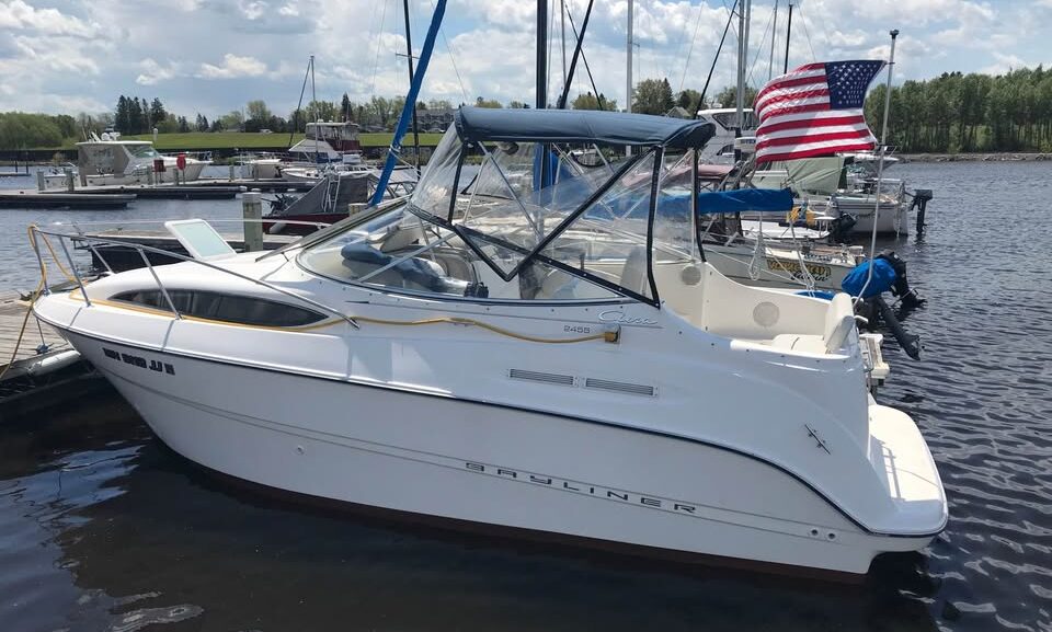 BAYLINER 2455 CIERA SUNBRIDGE SK 2002